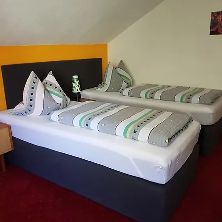 Streng-reinhardt Guest house Ostfildern